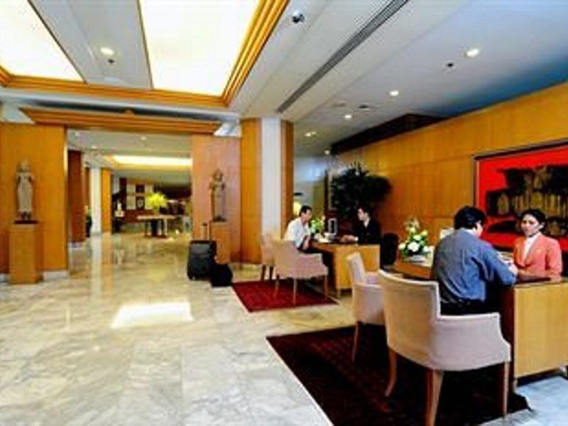 Pantip Suites Bangkok Exterior foto